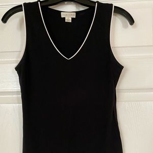 Vintage Casual Corner Collectibles Black Sleeveless Top with White Piping